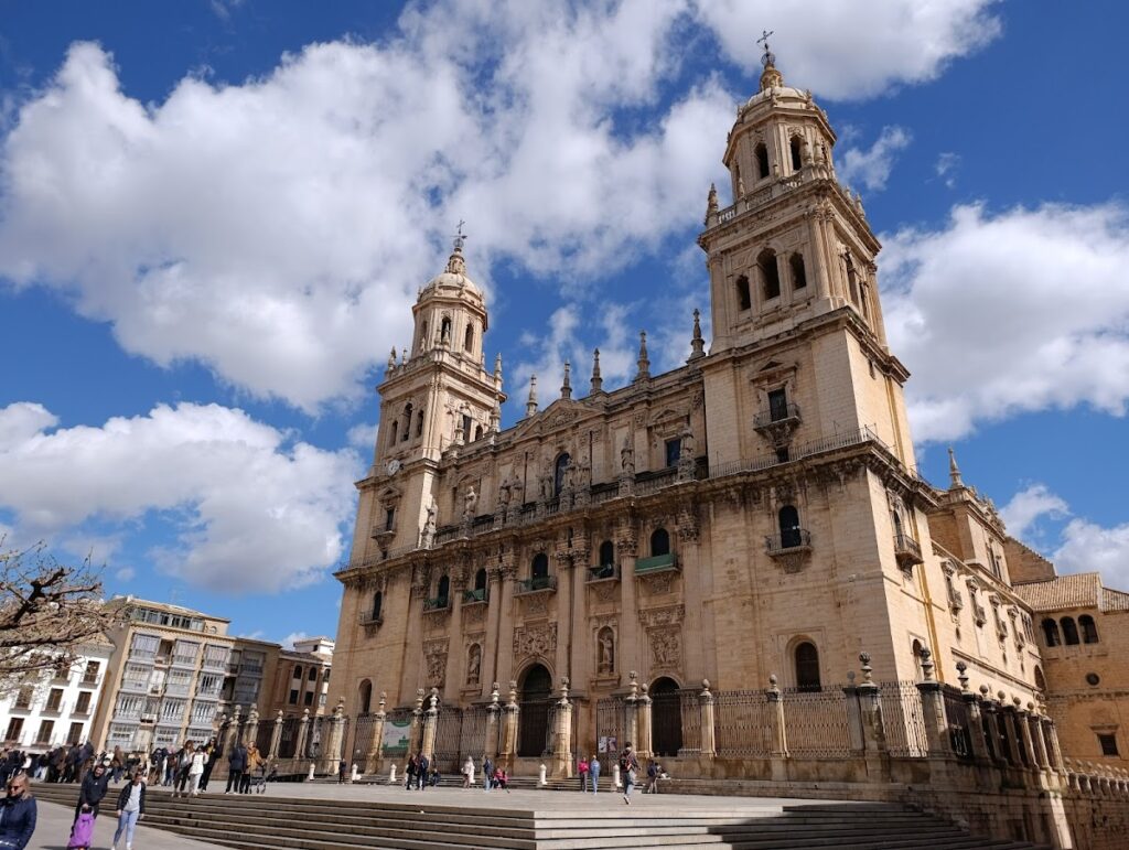 Jaén Cathedral: Episcopal Seat and Renaissance Cathedral in Spain 1 Jaén Cathedral