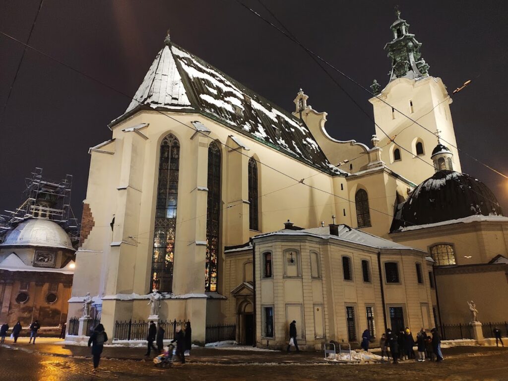 Latin Cathedral: Lviv’s Roman Catholic Metropolitan Basilica 1 Latin Cathedral