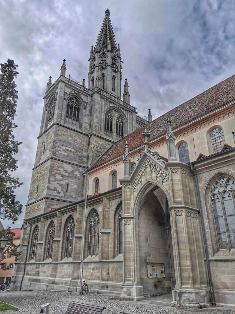 Konstanz Minster: A Romanesque Cathedral and Basilica in Germany 4 Konstanz Minster