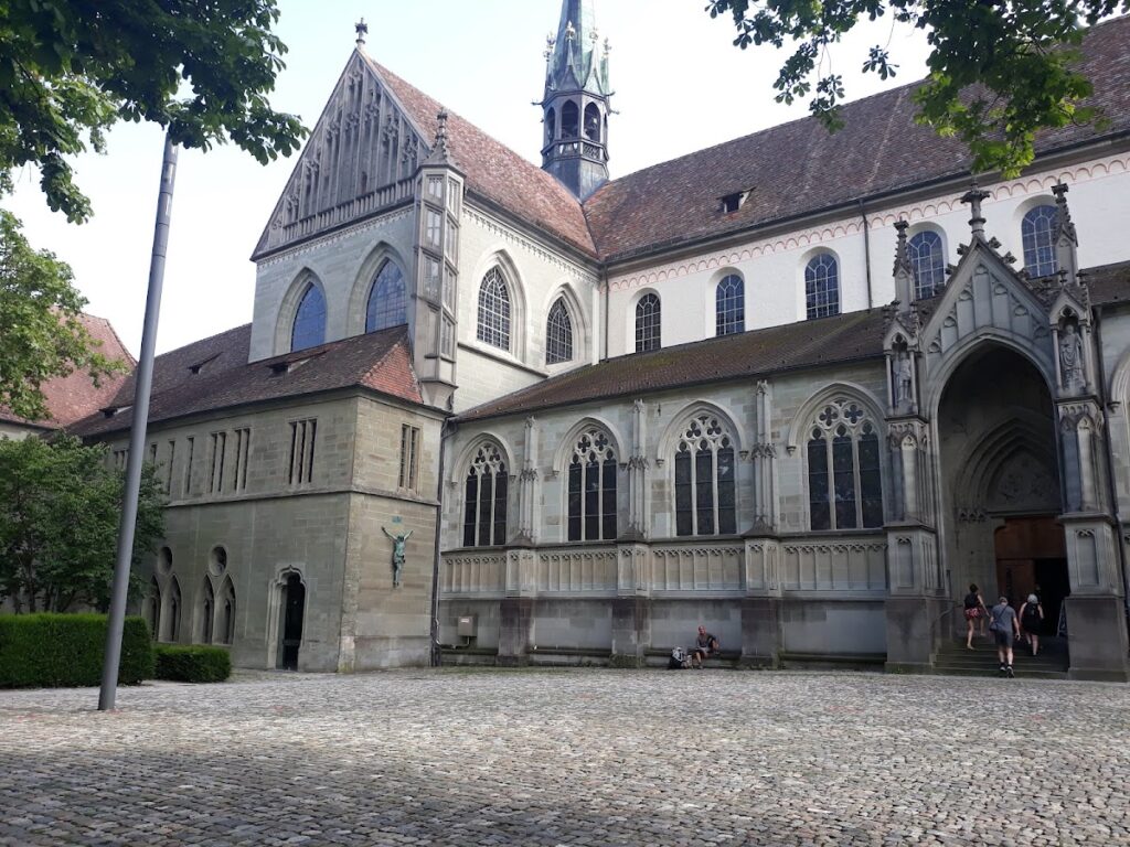 Konstanz Minster: A Romanesque Cathedral and Basilica in Germany 5 Konstanz Minster