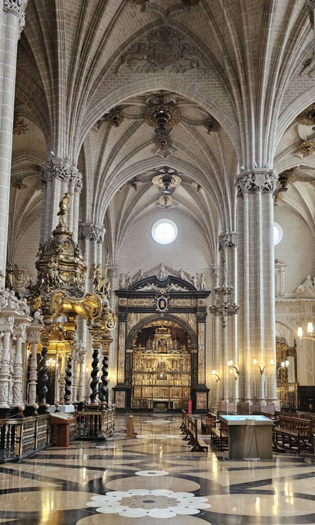 Cathedral of the Savior in his Epiphany of Zaragoza: A Cathedral Shaped by Many Traditions 4 Cathedral of the Savior in his Epiphany of Zaragoza