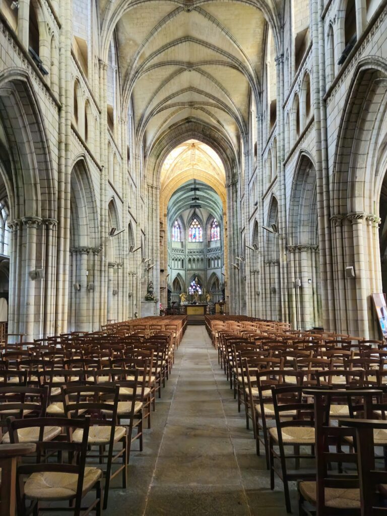 Saint-Pol-de-Léon Cathedral: A Gothic Cathedral and Parish Church in France 4 Saint-Pol-de-Léon Cathedral