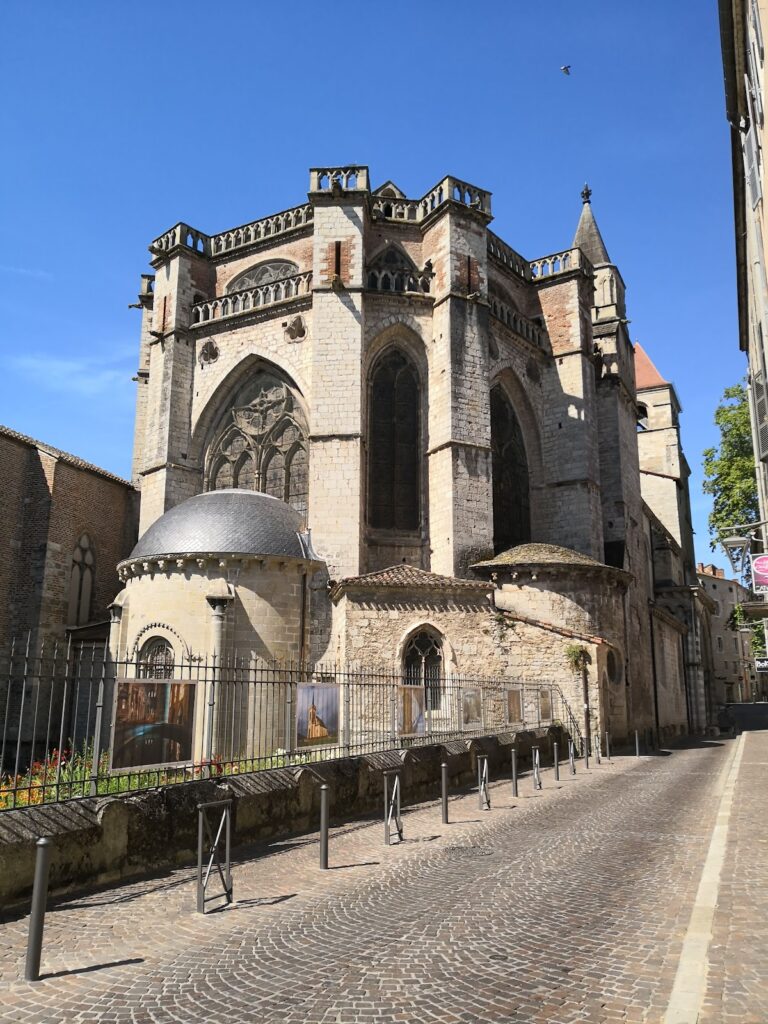 Cahors Cathedral: A Romanesque and Gothic Cathedral in France 3 Cahors Cathedral