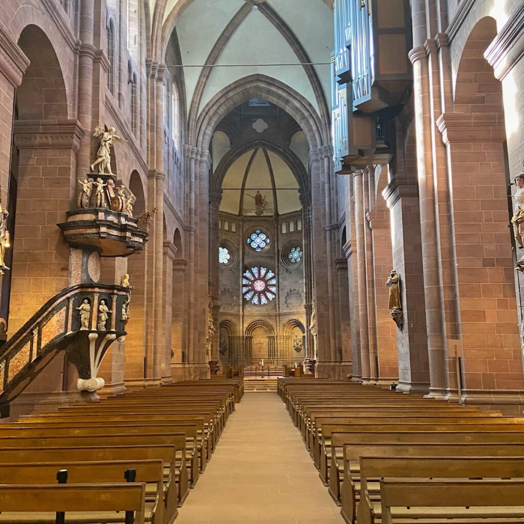 Worms Cathedral: A Romanesque Basilica and Former Episcopal Seat in Germany 1 Worms Cathedral