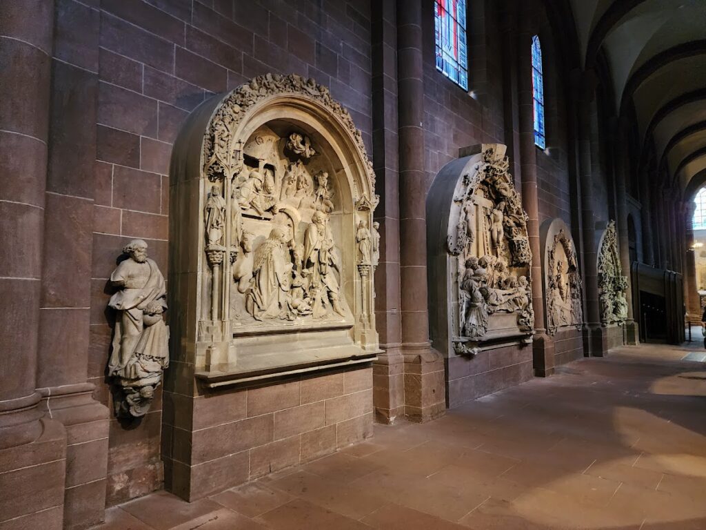 Worms Cathedral: A Romanesque Basilica and Former Episcopal Seat in Germany 5 Worms Cathedral