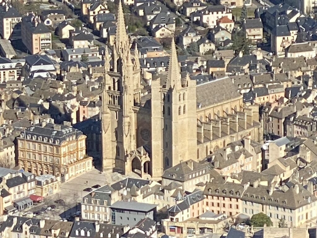 Mende Cathedral: Episcopal Seat and Gothic Basilica in France 2 Mende Cathedral