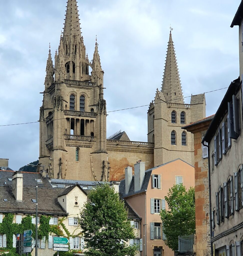 Mende Cathedral: Episcopal Seat and Gothic Basilica in France 5 Mende Cathedral