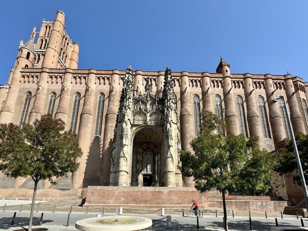 Albi Cathedral: A Fortress-Like Gothic Cathedral in France 4 Albi Cathedral