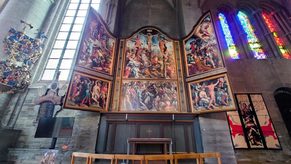 Linköping Cathedral: Episcopal Seat and Medieval Cathedral in Sweden 4 Linköping Cathedral