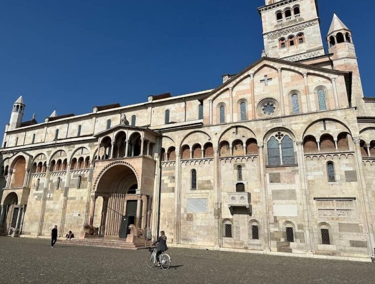 Modena Cathedral: A Romanesque Cathedral and Civic Monument in Italy
