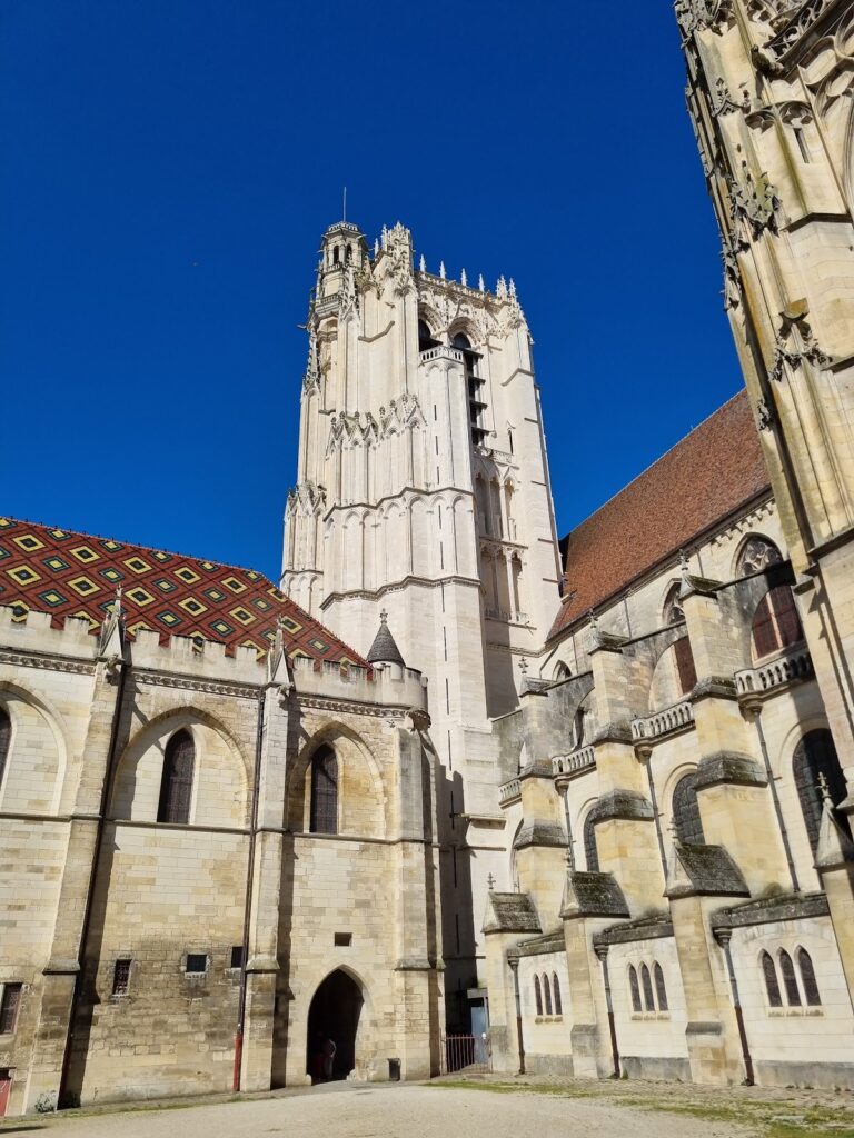 Sens Cathedral: A Gothic Cathedral in France 4 Sens Cathedral