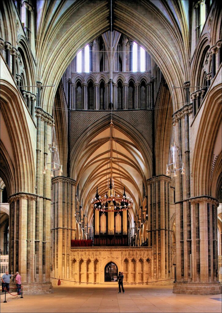 Lincoln Cathedral: The Seat of the Bishop of Lincoln 3 Lincoln Cathedral