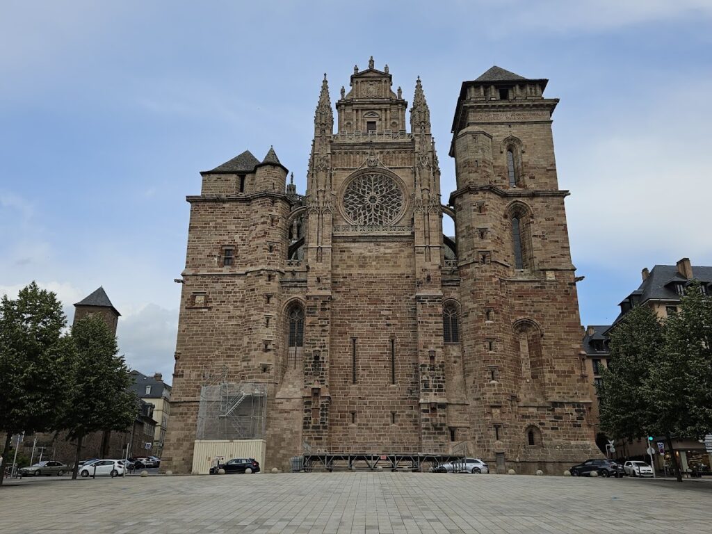 Rodez Cathedral: A Gothic Cathedral in France 1 Rodez Cathedral