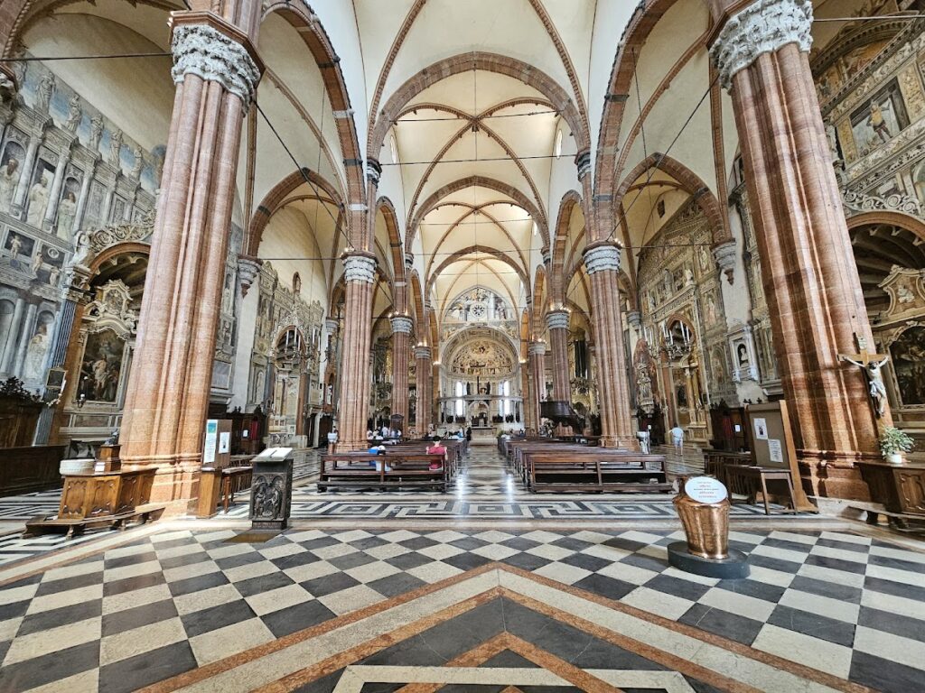 Verona Cathedral: The Mother Church of the Diocese of Verona 2 Verona Cathedral