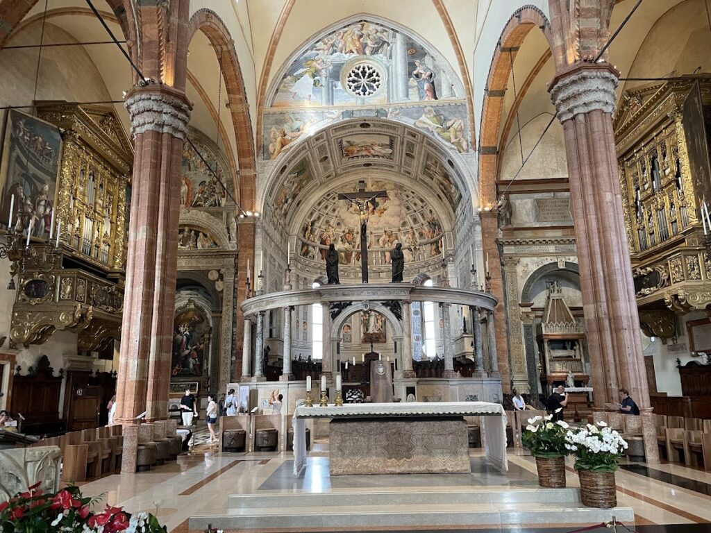 Verona Cathedral: The Mother Church of the Diocese of Verona 3 Verona Cathedral