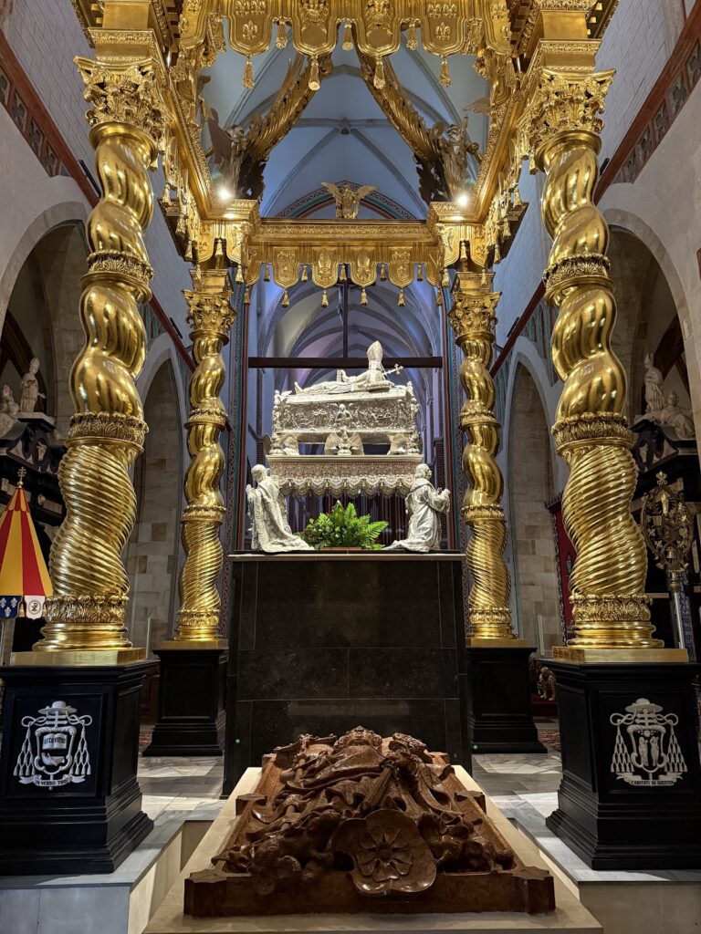 Primatial Basilica Metropolitan Cathedral of Gniezno: The Historic Seat of Poland’s Primates 4 Primatial Basilica Metropolitan Cathedral of Gniezno