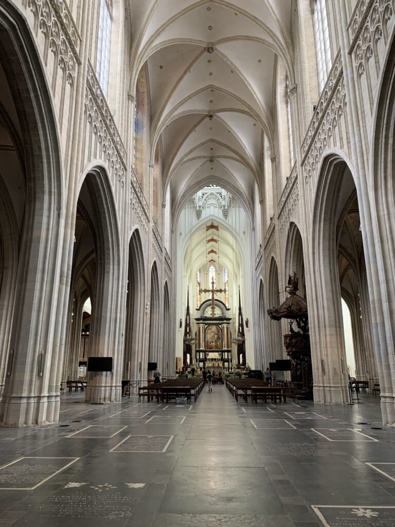 Onze-Lieve-Vrouwekathedraal: Antwerp’s Gothic Cathedral 2 Onze-Lieve-Vrouwekathedraal