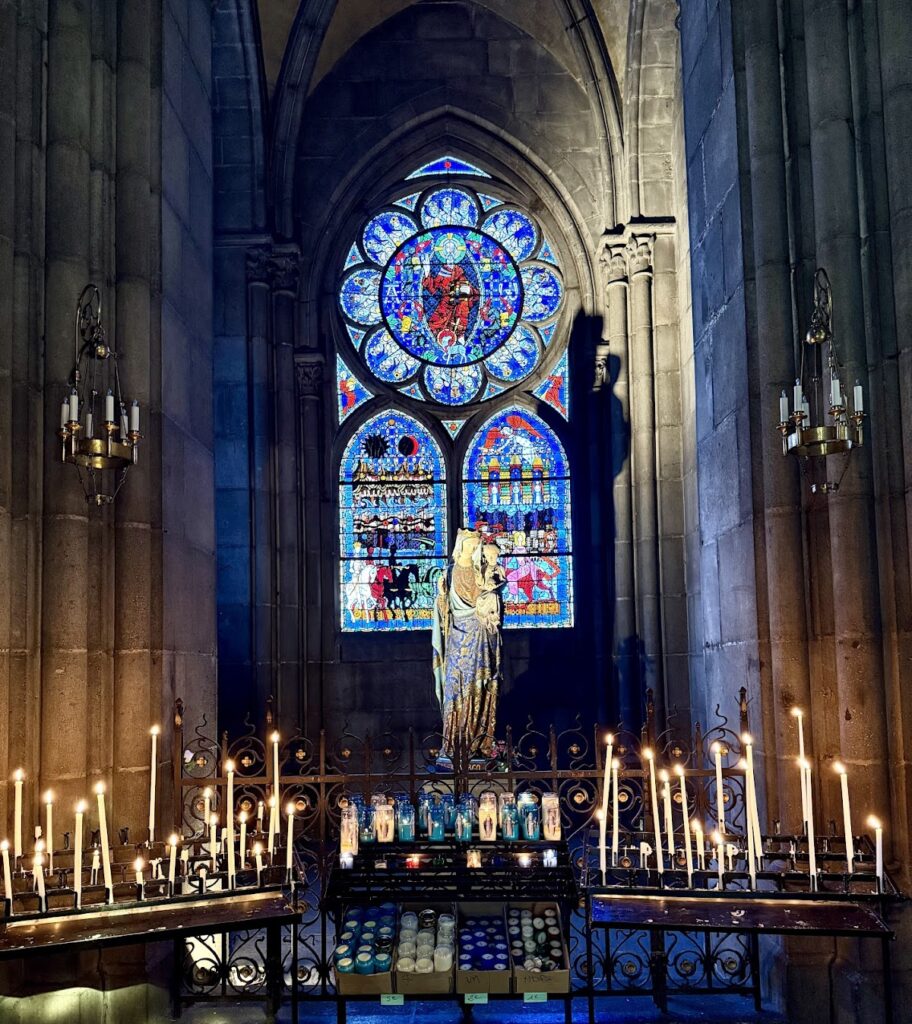 Clermont-Ferrand Cathedral: Seat of the Archdiocese of Clermont 5 Clermont-Ferrand Cathedral
