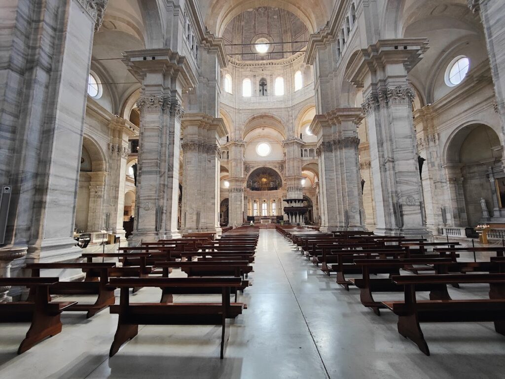 Pavia Cathedral: A Renaissance Cathedral in Italy 2 Pavia Cathedral