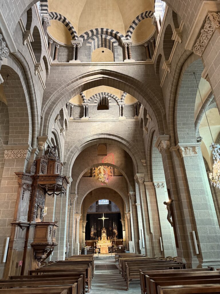 Le Puy Cathedral: A Romanesque Pilgrimage Cathedral in France