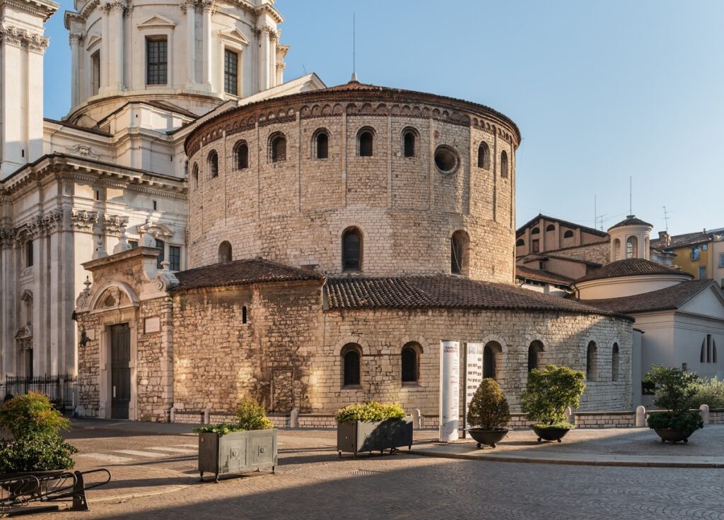 Duomo vecchio: Brescia’s Romanesque Winter Co-Cathedral 1 Duomo vecchio