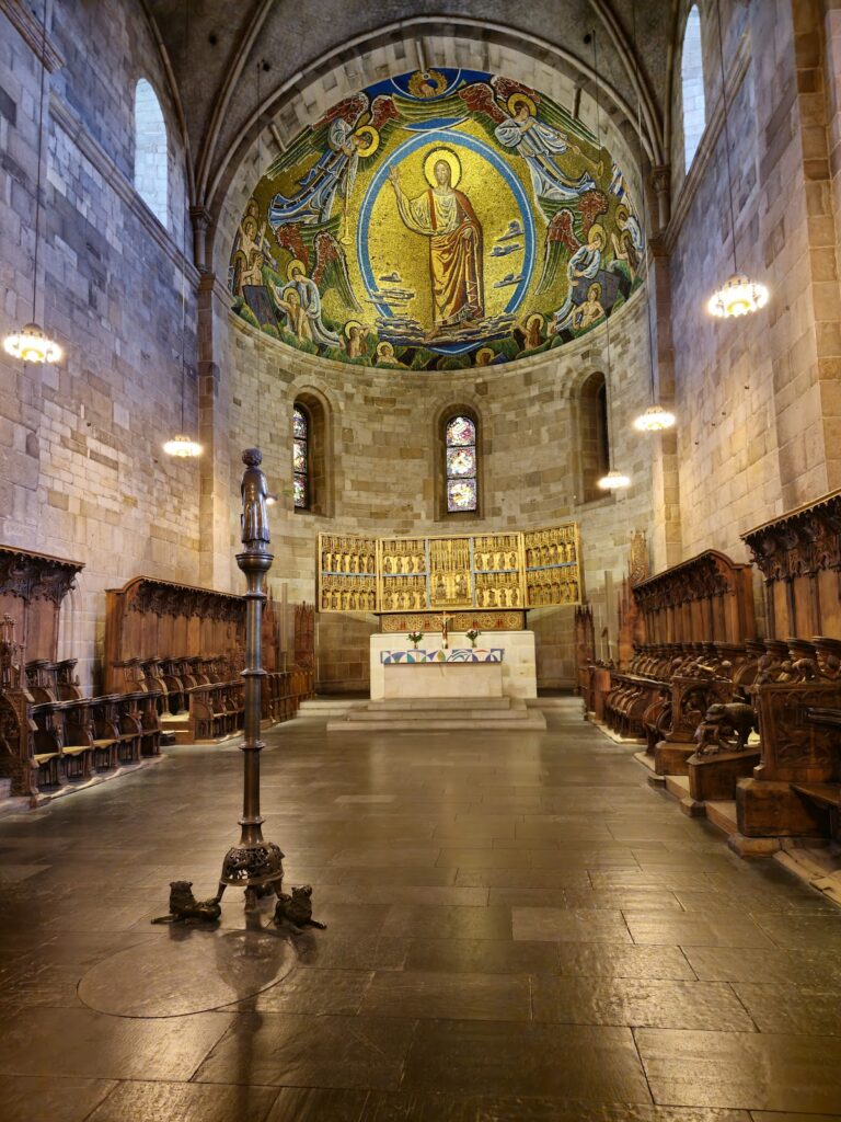 Lund Cathedral: A Romanesque Archiepiscopal Church in Sweden 3 Lund Cathedral