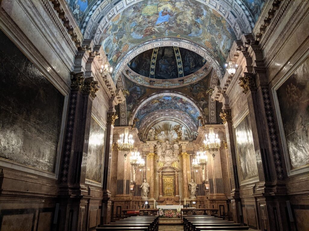 Tortosa Cathedral: A Gothic and Baroque Cathedral in Spain 2 Tortosa Cathedral