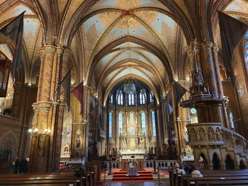 Matthias Church: A Gothic and Neo-Gothic Parish Church in Budapest, Hungary 4 Matthias Church