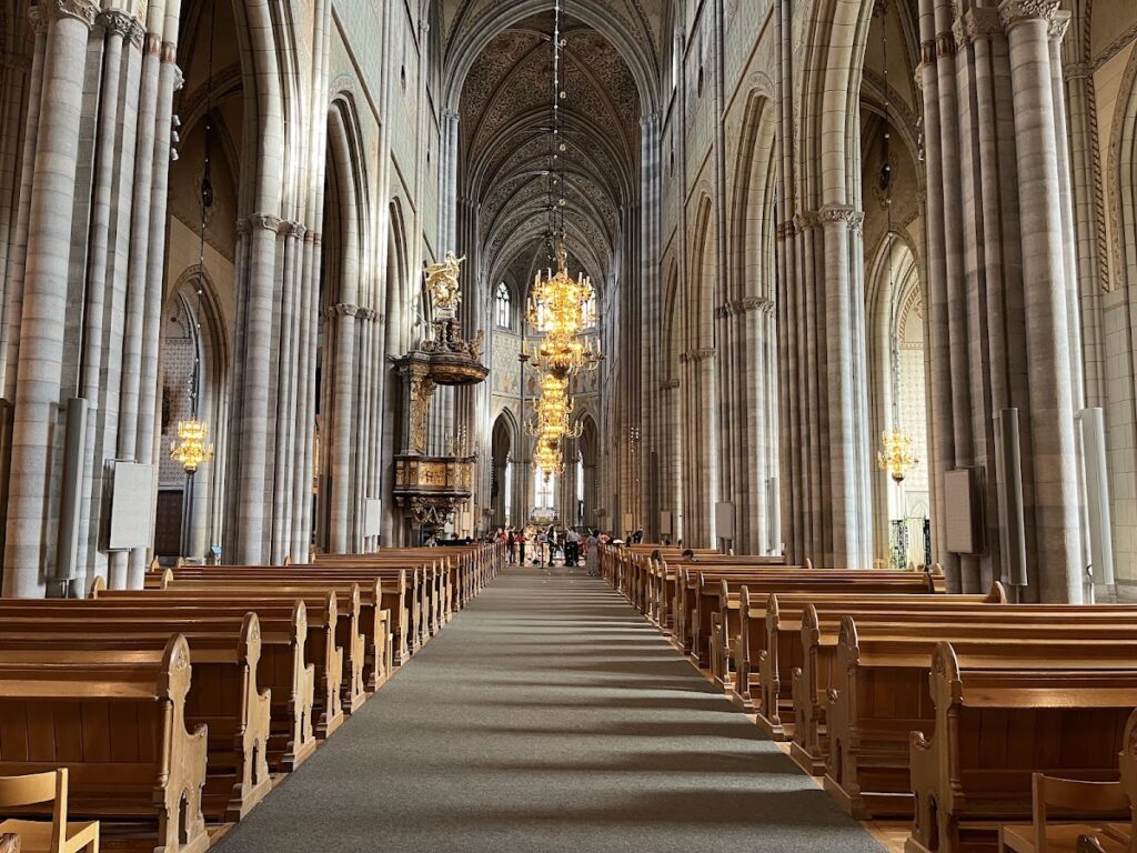 Uppsala Cathedral: Sweden’s Archbishopric and Coronation Church 3 Uppsala Cathedral