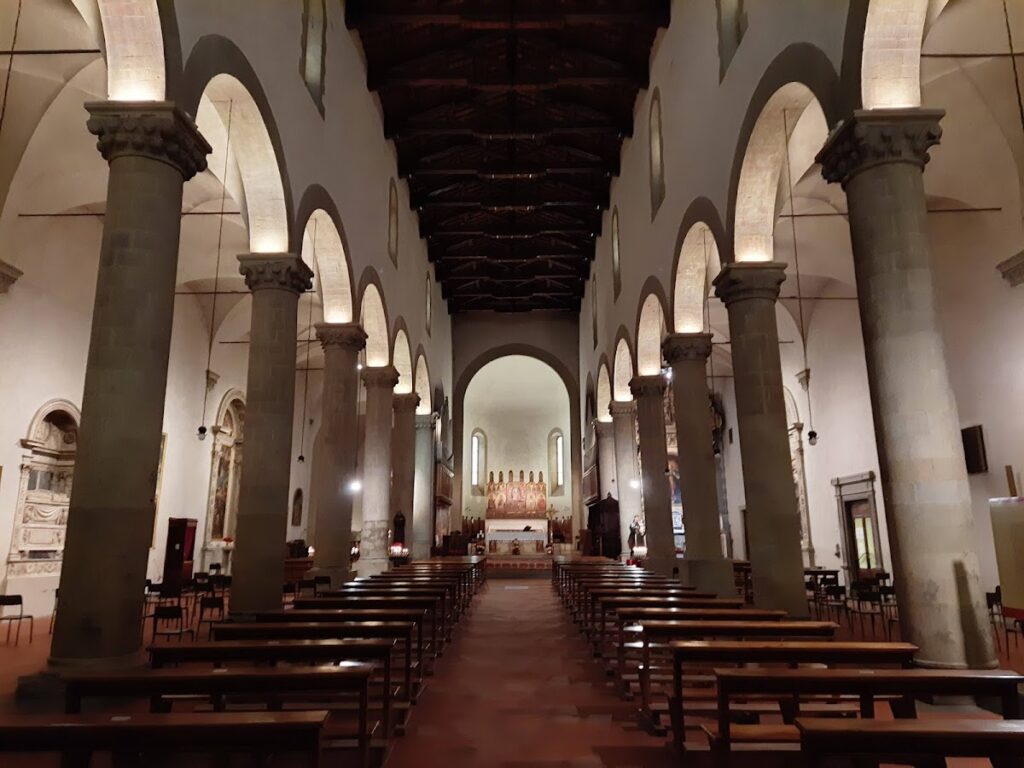 Sansepolcro Cathedral: A Romanesque-Gothic Co-Cathedral in Italy 3 Sansepolcro Cathedral