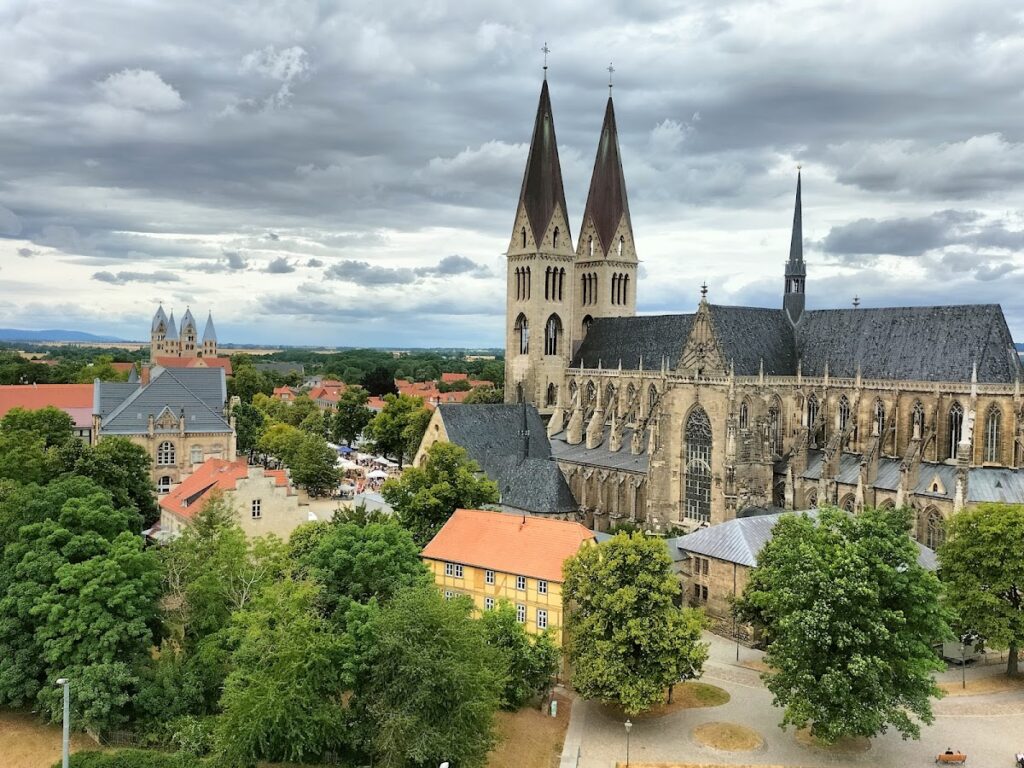 Halberstadt Cathedral: A French Gothic Cathedral in Germany 2 Halberstadt Cathedral