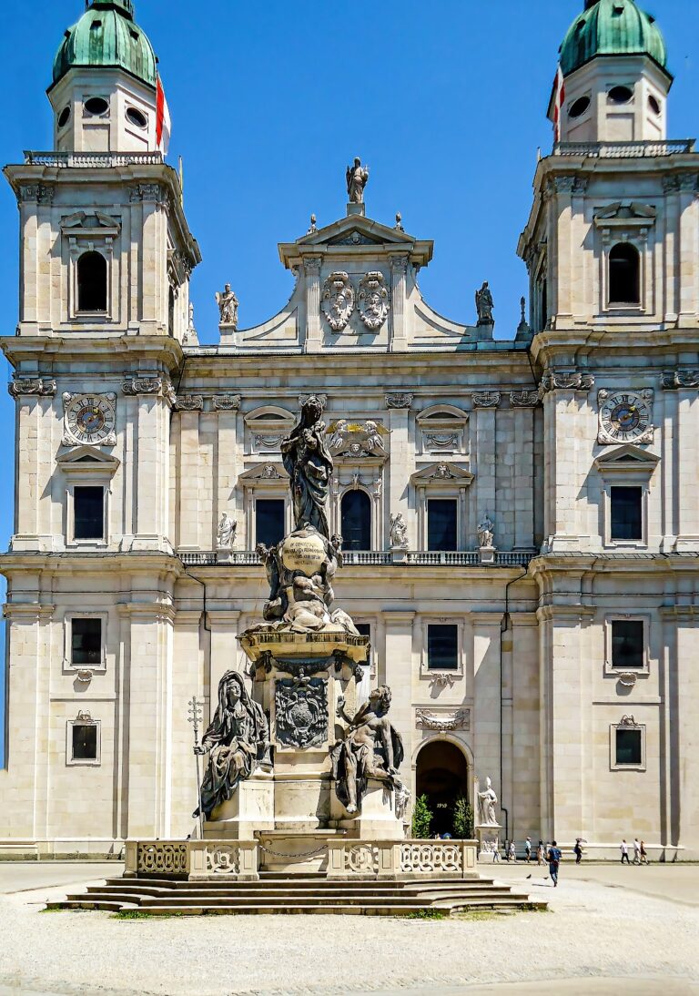 Salzburg Cathedral: A Baroque Cathedral in Austria