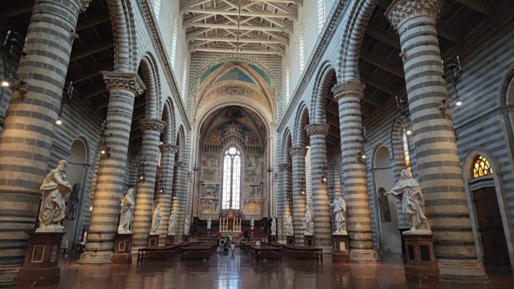 Orvieto Cathedral: A Gothic Cathedral and Shrine in Italy 1 Orvieto Cathedral