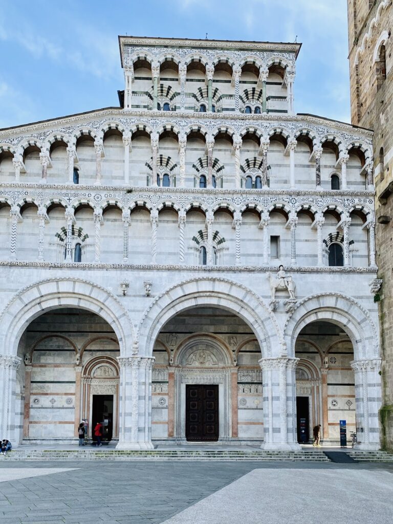 Lucca Cathedral: The Romanesque and Gothic Mother Church of Lucca 2 Lucca Cathedral