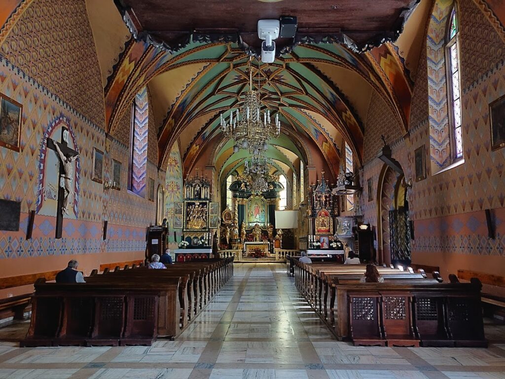 Co-Cathedral of the Nativity of the Blessed Virgin Mary in Żywiec: A Historic Parish Church and Diocesan Co-Cathedral 1 Co-Cathedral of the Nativity of the Blessed Virgin Mary in Żywiec
