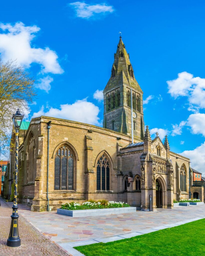 Leicester Cathedral: A Church of England Cathedral and Historic Civic Church 2 Leicester Cathedral