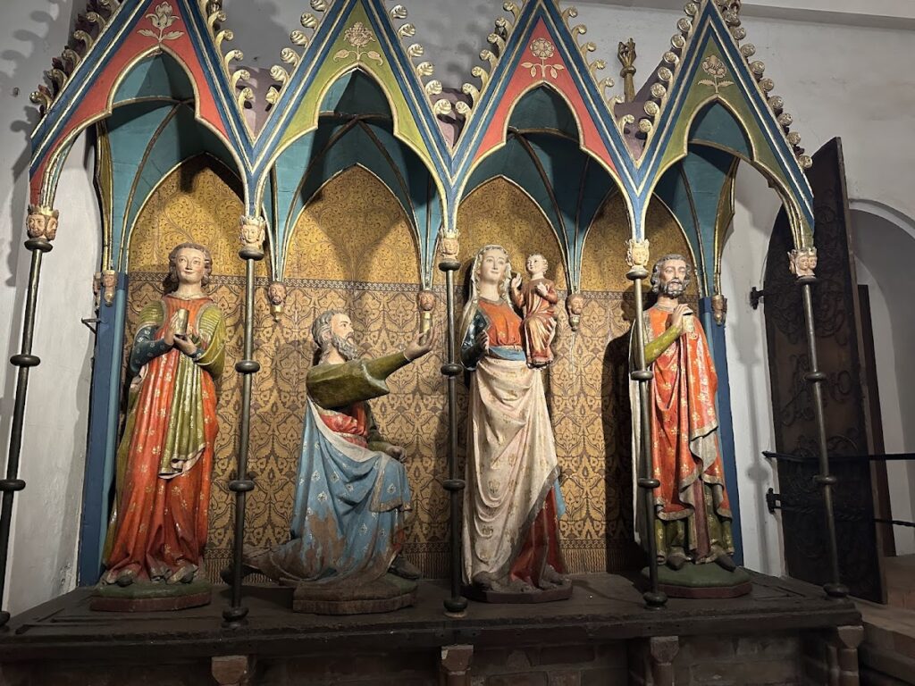 Schleswig Cathedral: A Romanesque and Gothic Cathedral in Germany 5 Schleswig Cathedral
