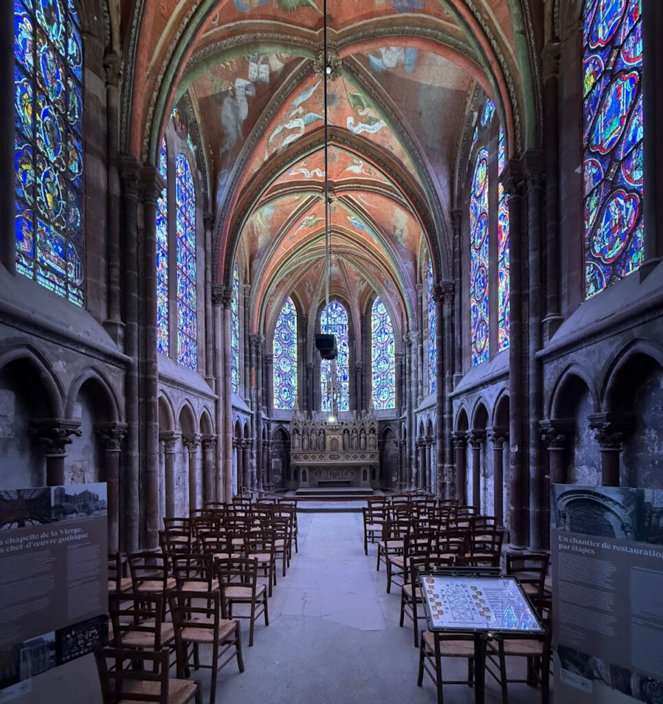 Le Mans Cathedral: A Romanesque and Gothic Cathedral in France 4 Le Mans Cathedral