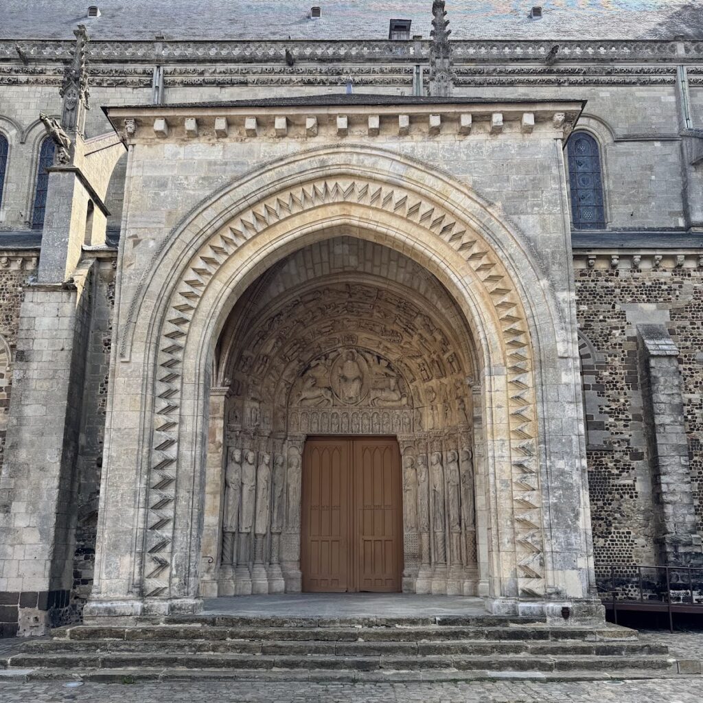Le Mans Cathedral: A Romanesque and Gothic Cathedral in France 5 Le Mans Cathedral