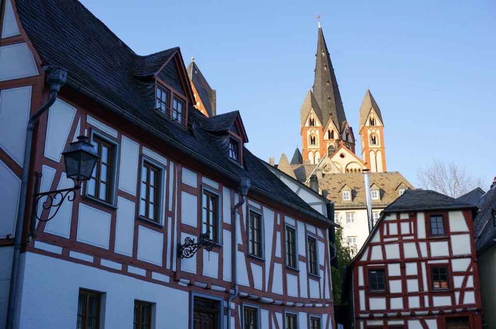 Limburg Cathedral: A Romanesque and Early Gothic Cathedral in Germany 5 Limburg Cathedral