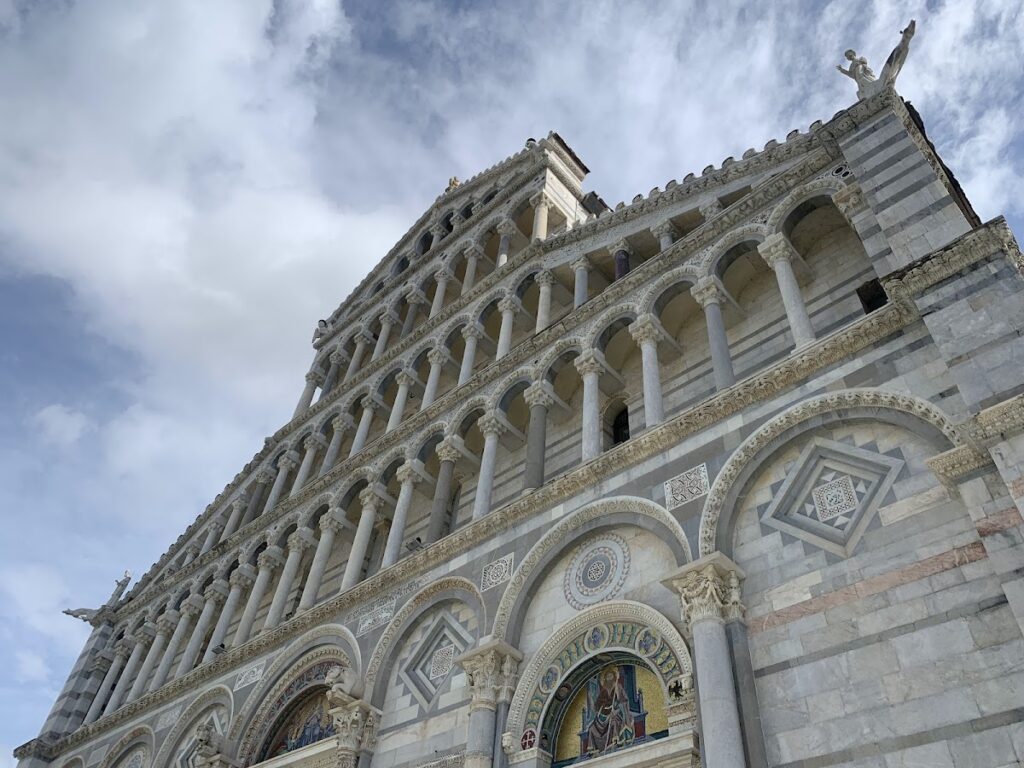 Pisa Cathedral: The Primatial Cathedral of Santa Maria Assunta 4 Pisa Cathedral