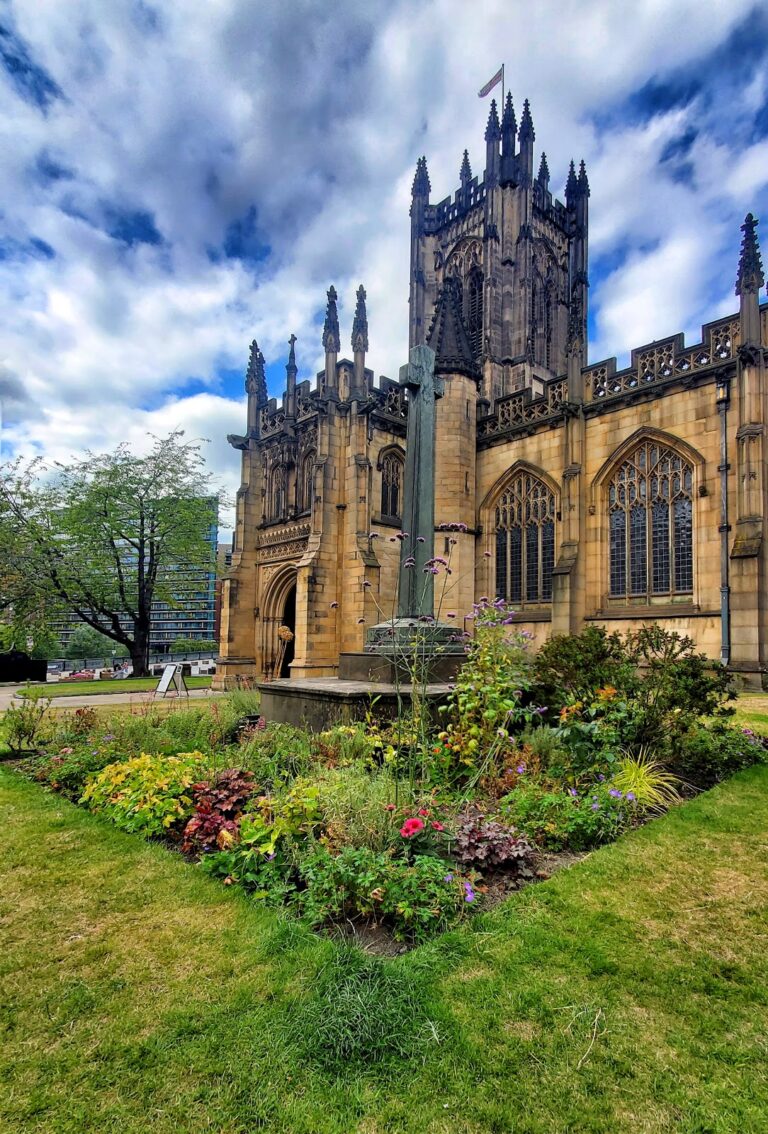 Manchester Cathedral: The Collegiate Church and Cathedral of Manchester