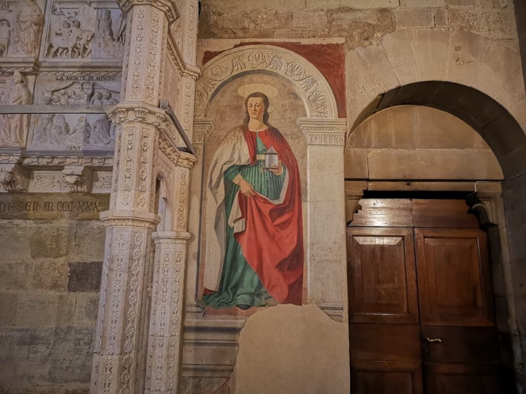 Arezzo Cathedral: Gothic Cathedral of Saints Peter and Donatus in Italy 4 Arezzo Cathedral