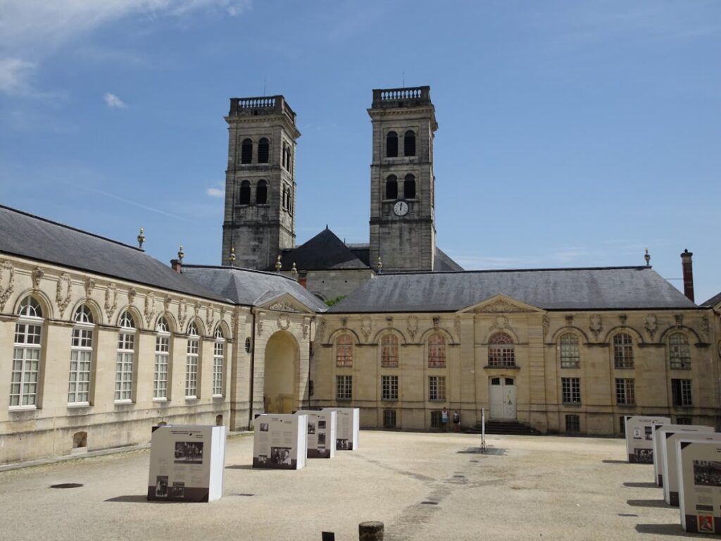 Verdun Cathedral: A Romanesque-Rhenish Episcopal Church in France 3 Verdun Cathedral