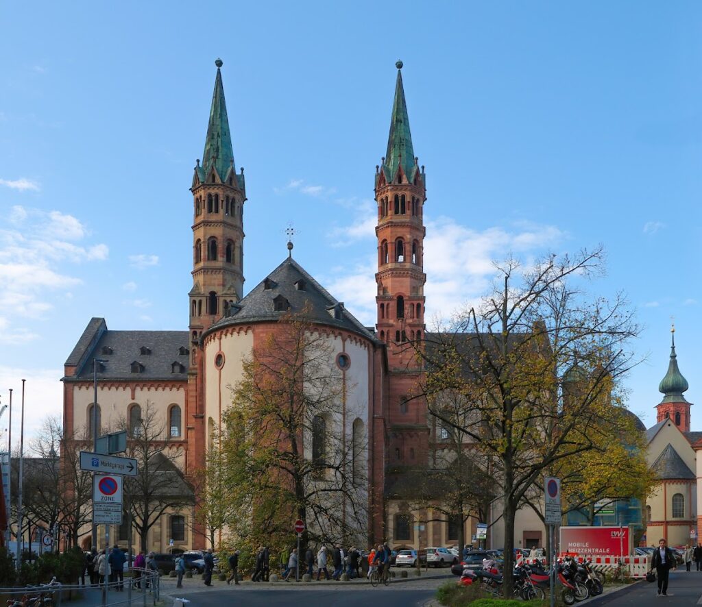 Würzburg Cathedral: Romanesque Episcopal Church in Germany 4 Wurzburg Cathedral