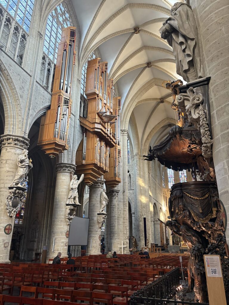 Cathedral of St. Michael and St. Gudula: Belgium’s National Church in Brussels 4 Cathedral of St. Michael and St. Gudula