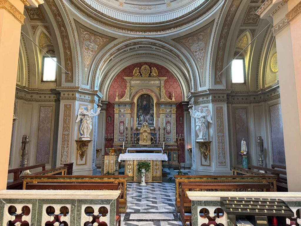 Chieti Cathedral: Metropolitan Church and Shrine of Saint Justin in Italy 4 Chieti Cathedral