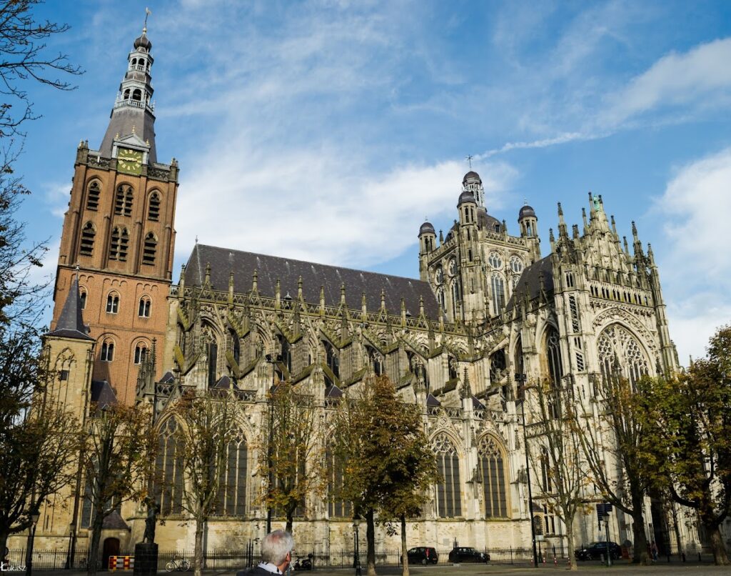 St. John’s Cathedral: A Brabantine Gothic Cathedral in the Netherlands 1 St. John's Cathedral