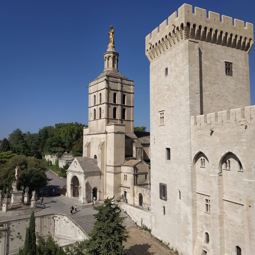 Avignon Cathedral: A Romanesque Cathedral in France 2 Avignon Cathedral