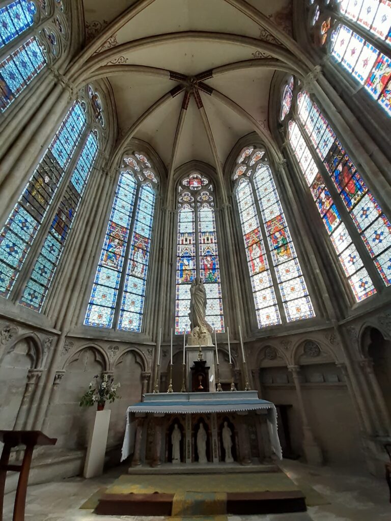Sées Cathedral: A Gothic Cathedral in France 2 Sées Cathedral